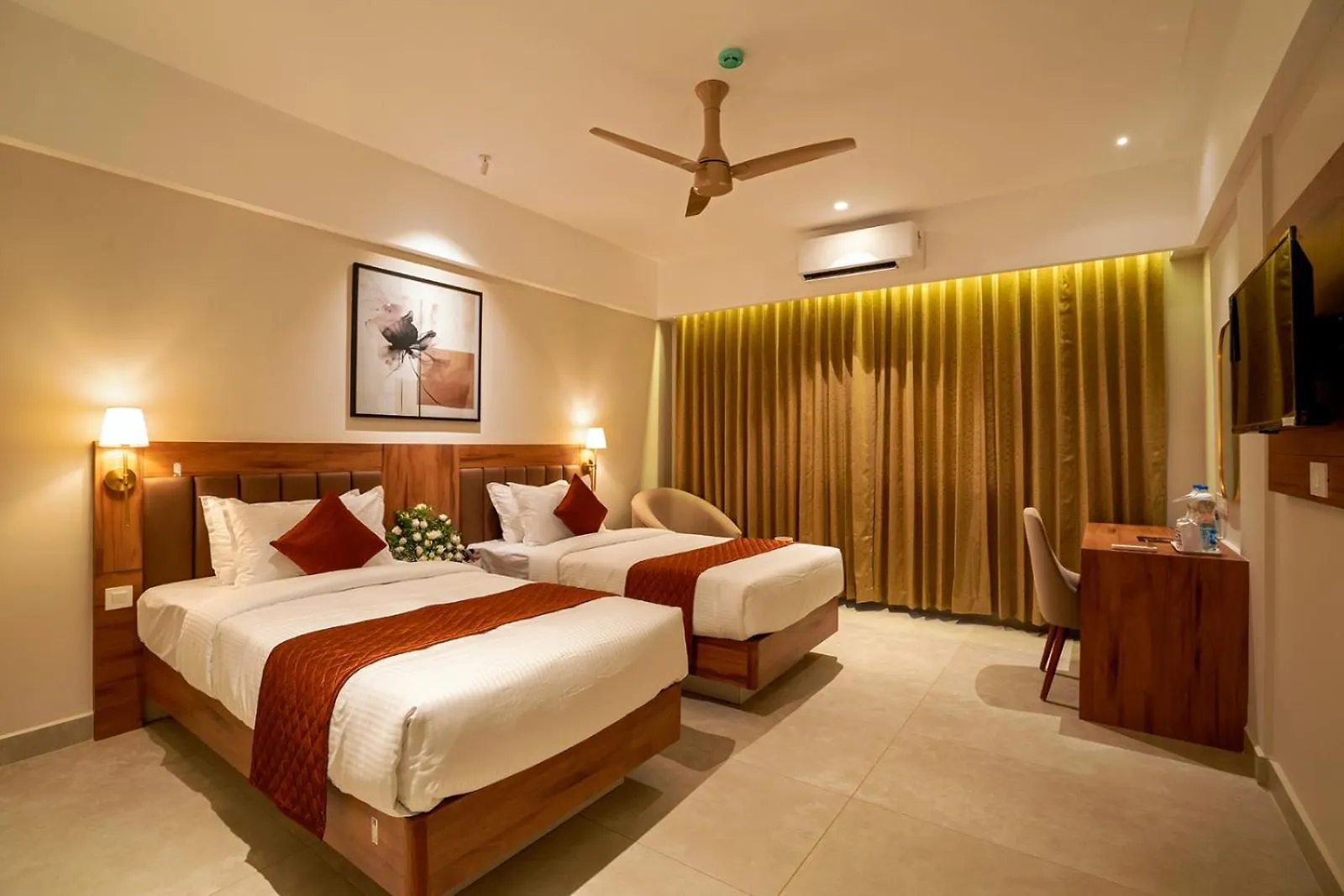***  Hotel Grand Aria Ettumanoor India